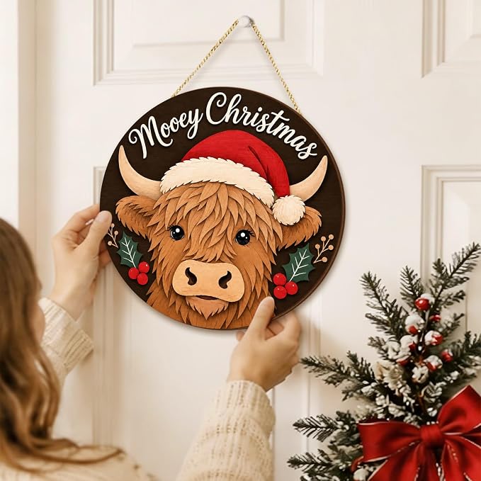 Highland Cow Christmas Wooden Sign, Christmas Wall Decor, Christmas Wreath