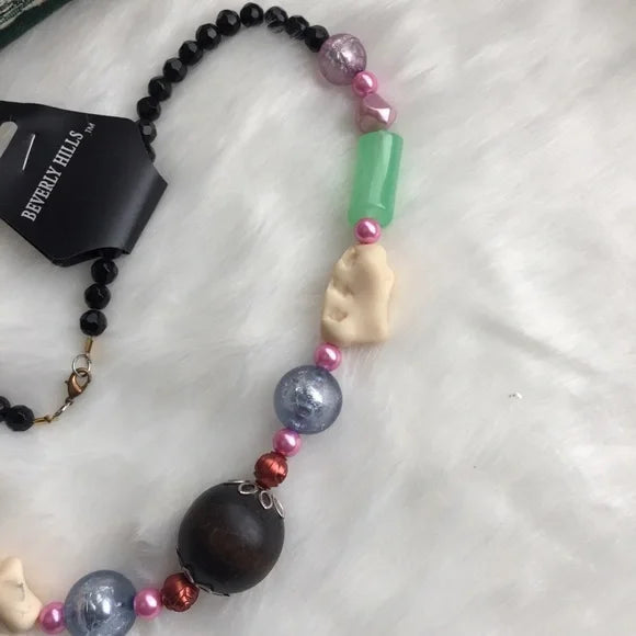 New Beverly Hills Colorful Green White Beaded Necklace. Women's Fashion