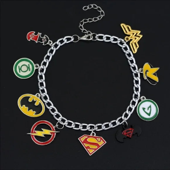 NEW JUSTICE LEAGUE Superman Wonder Woman 👩 charms bracelet