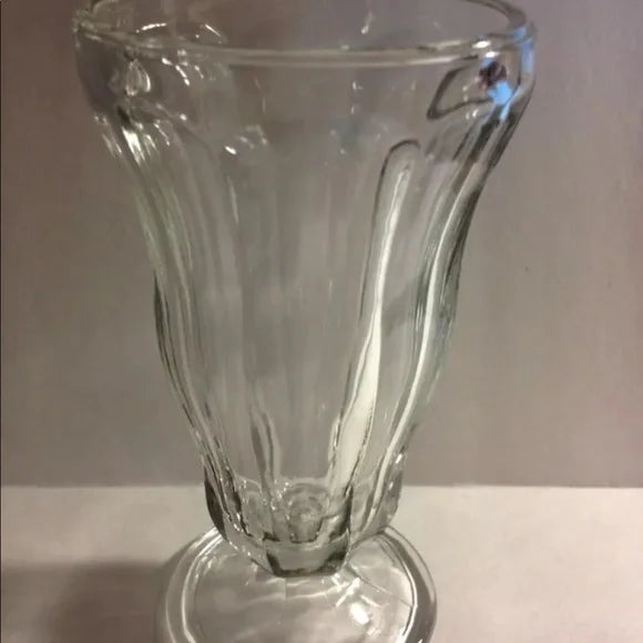 V-Shaped Clear Glass Flower 🌸 Vase Home 🏡 Decor