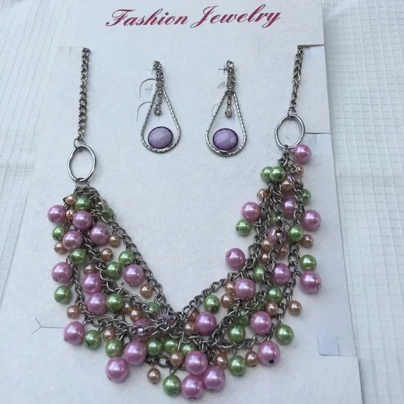 Very Pretty Brand New Multi-Beads Necklace and Earrings Set. Women's Fashion