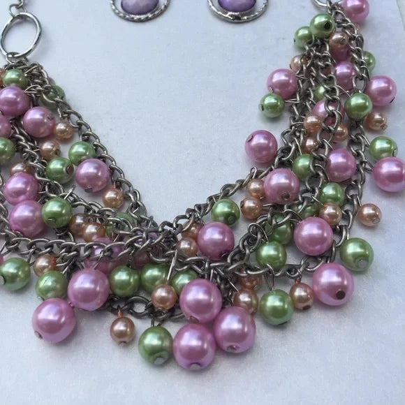 Very Pretty Brand New Multi-Beads Necklace and Earrings Set. Women's Fashion