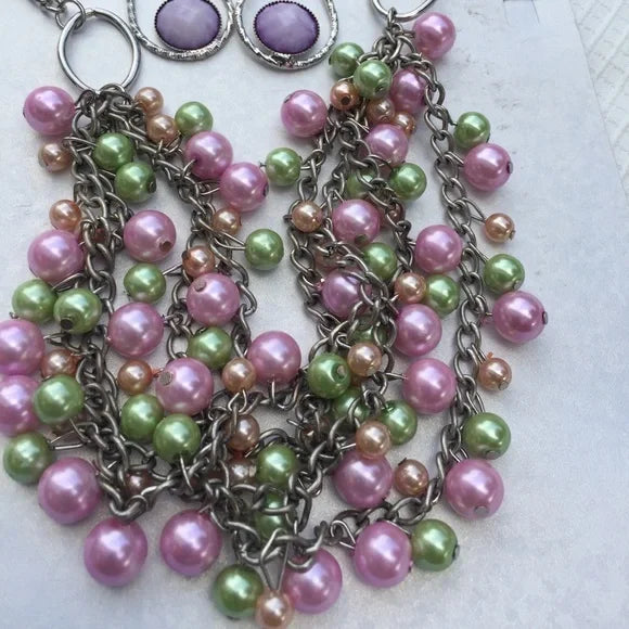 Very Pretty Brand New Multi-Beads Necklace and Earrings Set. Women's Fashion
