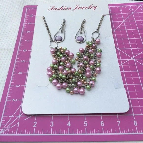 Very Pretty Brand New Multi-Beads Necklace and Earrings Set. Women's Fashion