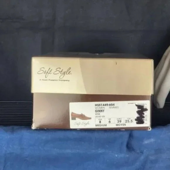 Soft Style a Hush Puppies Company Wine Ginny Slip On with Heel Size 8.