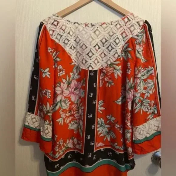 Olive Hill Women’s Red Printed Blouse Top. Size Medium.