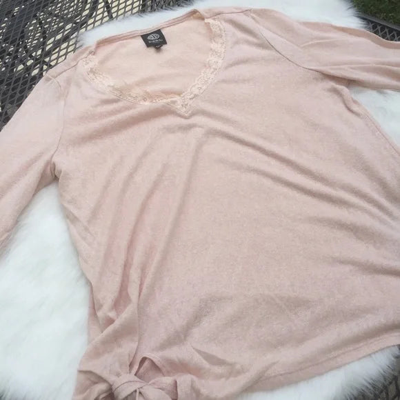 New Bobeau Lace Trim Tan Long Sleeve Top. Size PXL. Women's Fashion