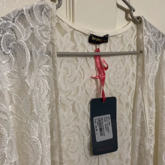 NWT Be You White lace Cardigan. Size Medium. Women's Ladies Fashion.