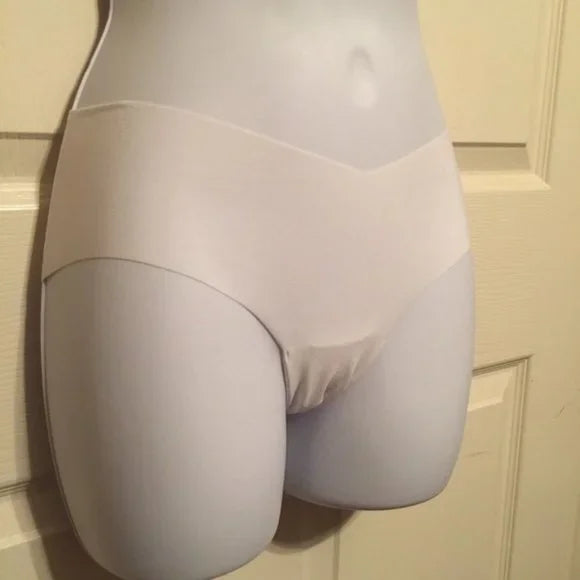 Victoria's Secret new white panty underwear. Size Small. Women's Fashion