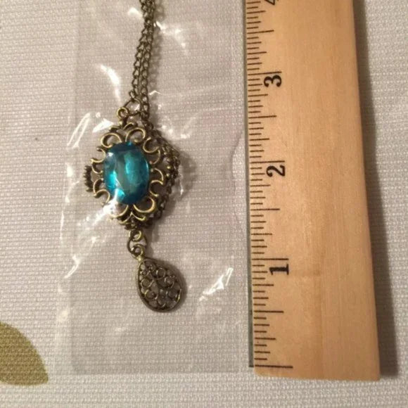 New Necklace Light Blue Green Pendant Necklace. Women's Fashion