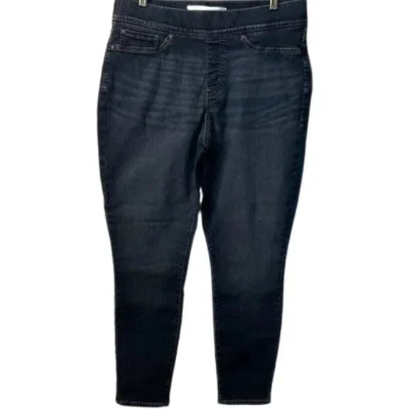 NWOT Levi's Signature Shaping Pull-On Skinny Jeans. Size 16S. Never Worn