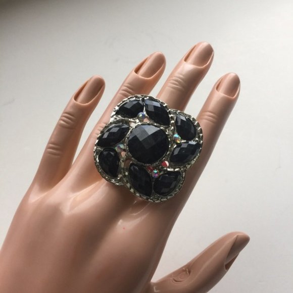 Brand-new big chunky adjustable ring π for women & Ladies. fashion jewelry. π black gemstones π. Women's Ladies Fashion - Findsbyjune.com