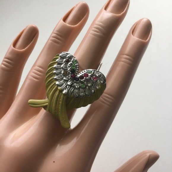 Brand new big chunky adjustable ring π fashion jewelry for Women's & ladies. Yellow angel π wings design silver with colorful π gemstones. - Findsbyjune.com