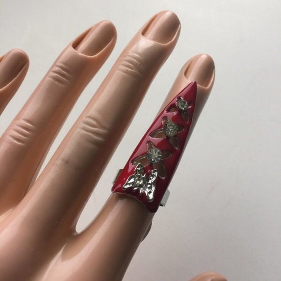 Brand-new big chunky adjustable ring ๐ Fashion jewelry for women's & ladies. Color red with butterfly design and rhinestones. - Findsbyjune.com