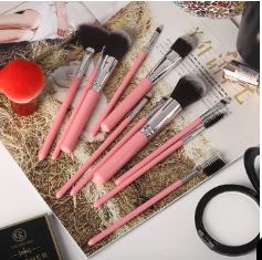 Makeup Brushes