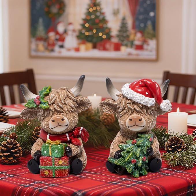 Hodao 2PCS Christmas Highland Cow Figurines, Xmas Holiday Mantel Decor