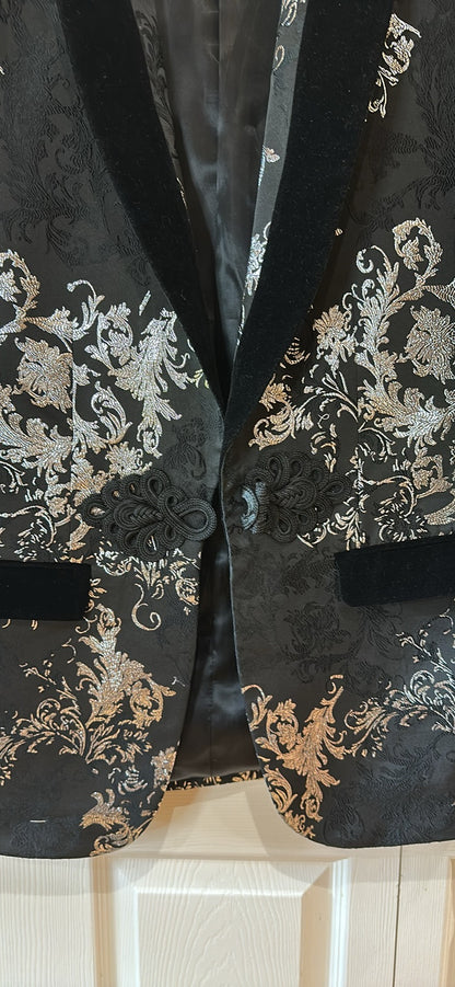 Men's Medium Black and Silver Floral Brocade Blazer with Velvet Lapels - Medium