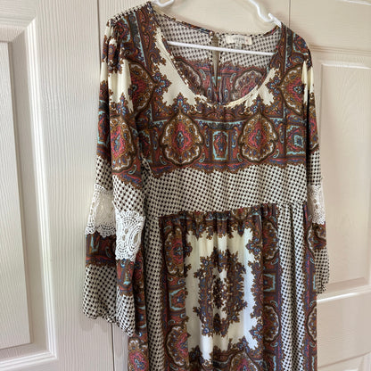 Umgee Women's Dress Xl Lace Long sleeve Tan White Blue Multi Color Comfortable