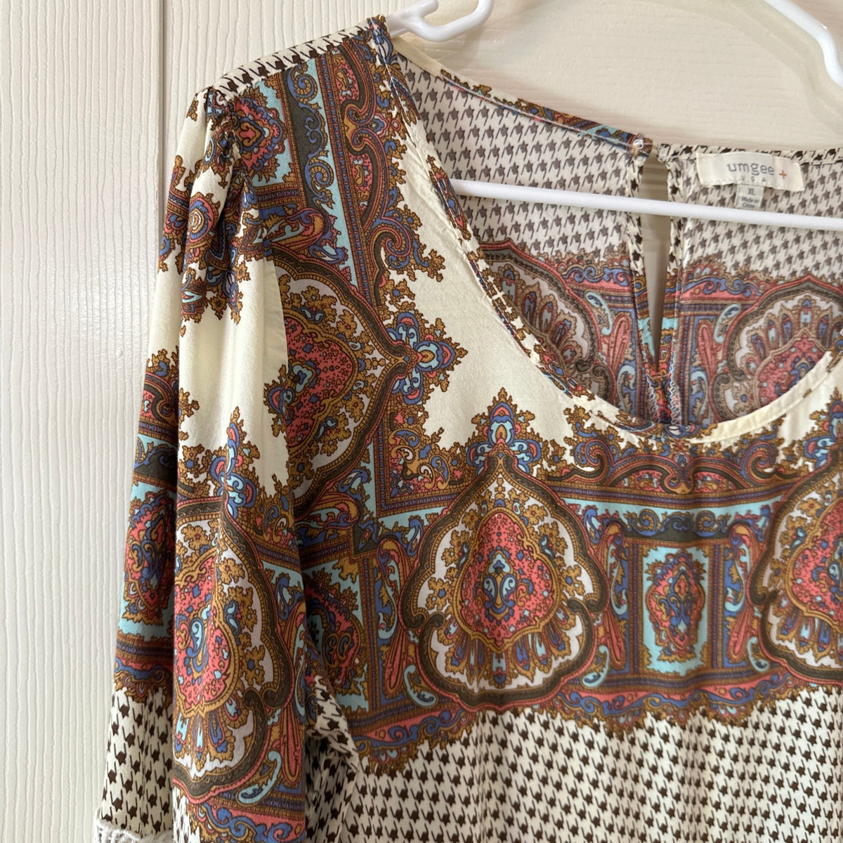 Umgee Women's Dress Xl Lace Long sleeve Tan White Blue Multi Color Comfortable