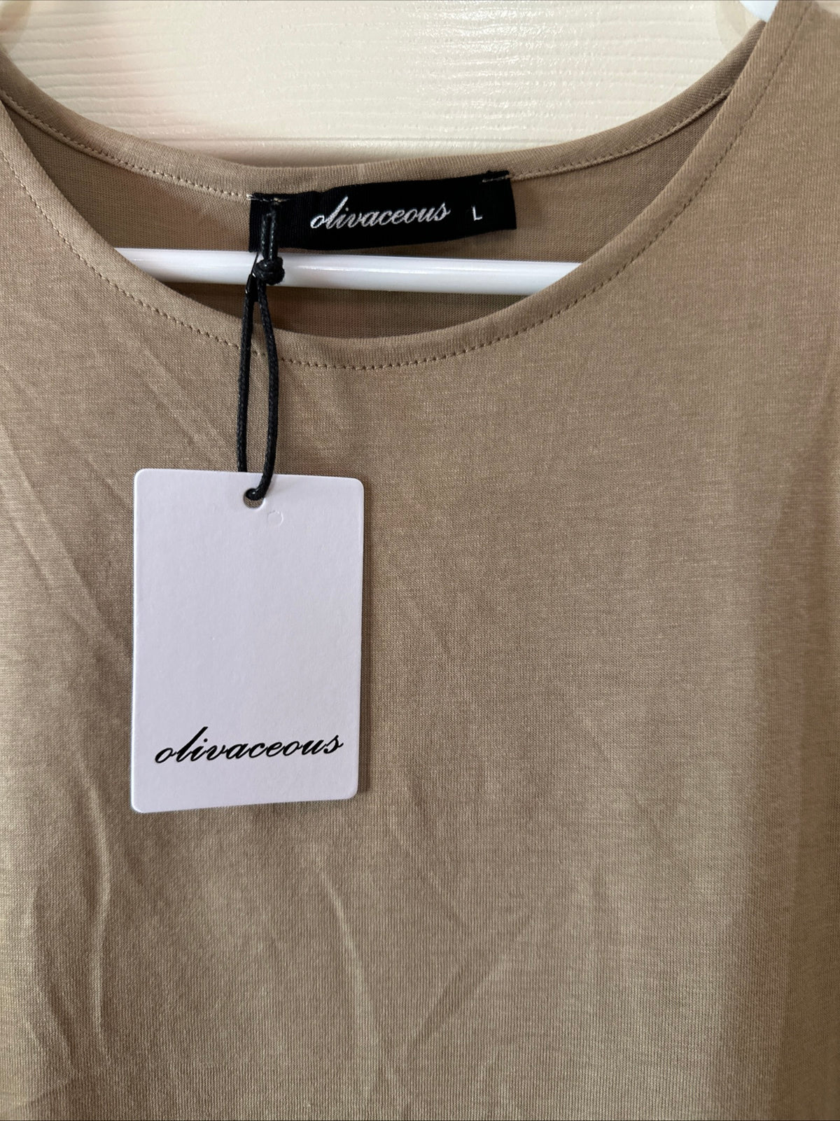 Olivacious Tan Beige Cream Women's Top Sleeveless Size Large NWT Office Casual