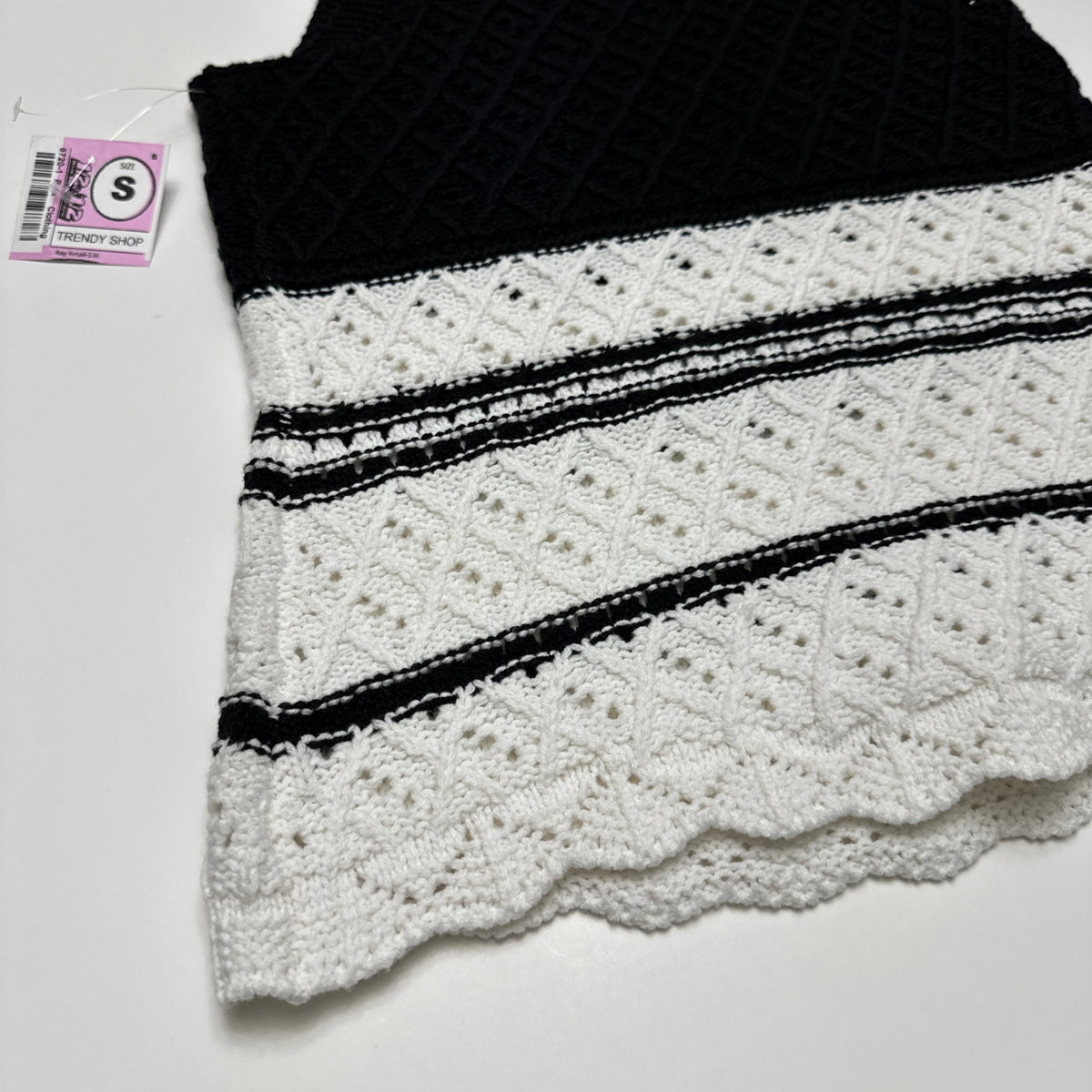 NWT Women's Crochet Tank Top Size Small NWT White Black Summer Cool Sexy ladies