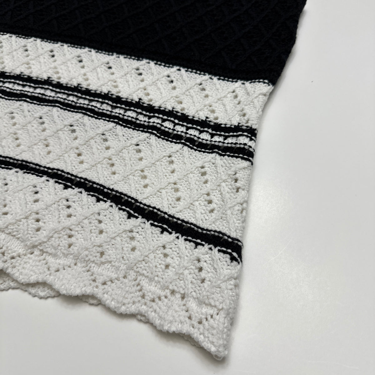 NWT Women's Crochet Tank Top Size Small NWT White Black Summer Cool Sexy ladies