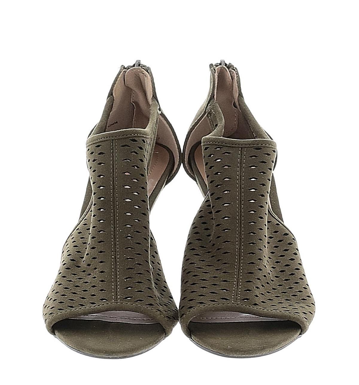 Style and Company Size 7 1/2 Brand New Sandals Shoes Gray