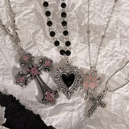 Y2K Sweet Cool Girl Personalized Creative Cross Love Pendant Necklace, Suitable for Daily Wearing