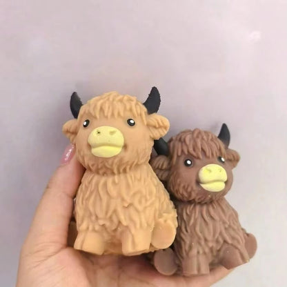Scottish Highland Cow Squishy Slow Rebound Anxiety Relief Fidget Toy Squishy Toys Juegos Para Niños,Cheese Squishy