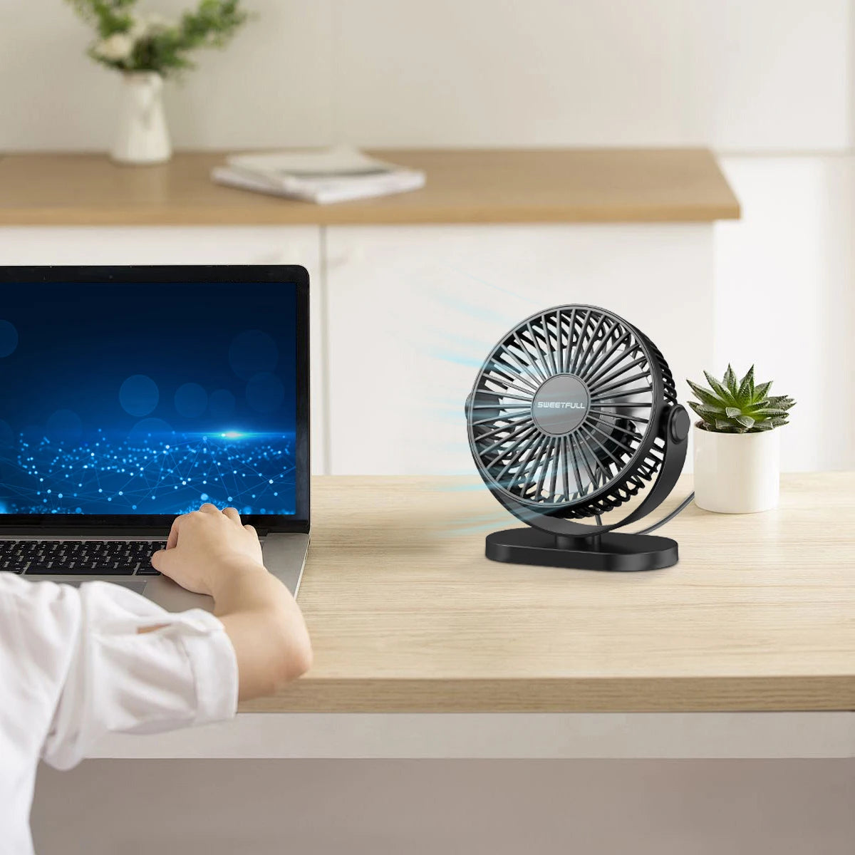 Desktop Wall Mounted Mini Electric Fan Mute 3 Speed Adjustment Portable USB Fan For Home Desk Office