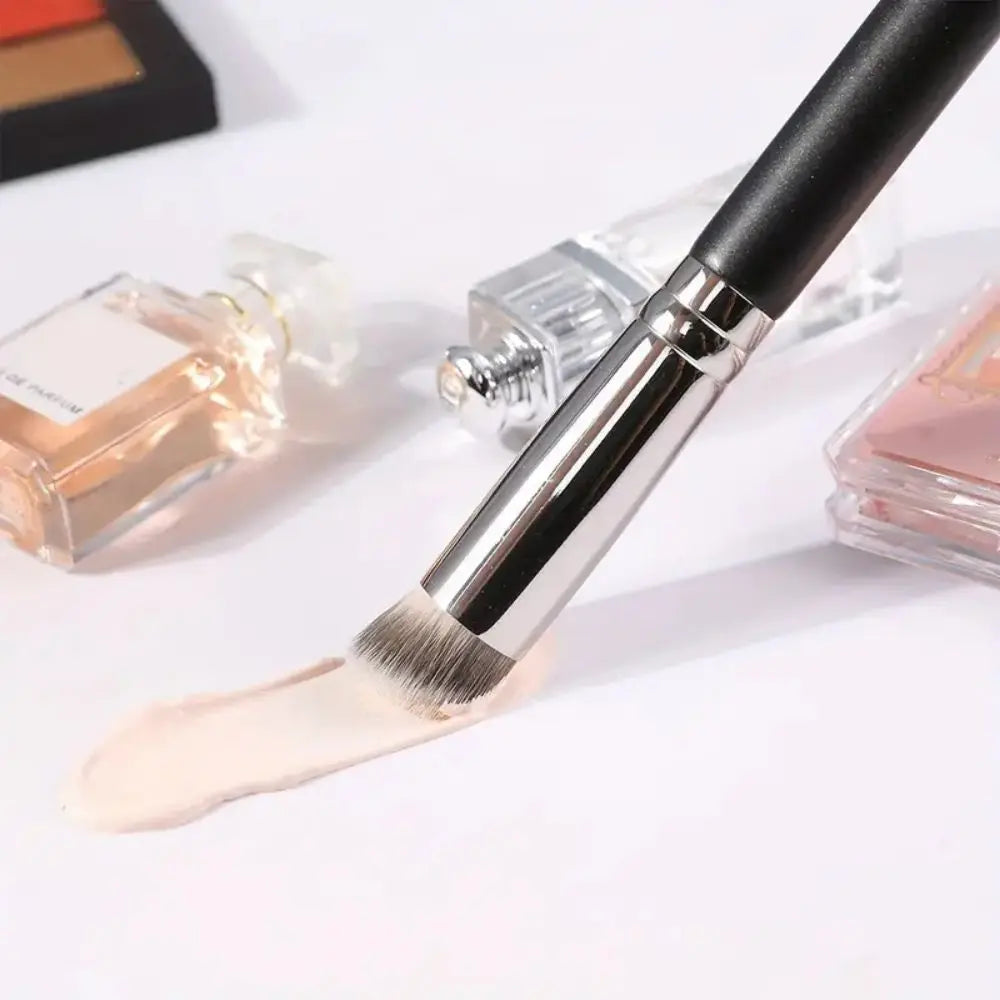 Foundation Concealer Makeup Brushes Cover Synthetic Dark Circle Angled Seamless Liquid Cream Cosmetics Contour Brush Beauty Tool