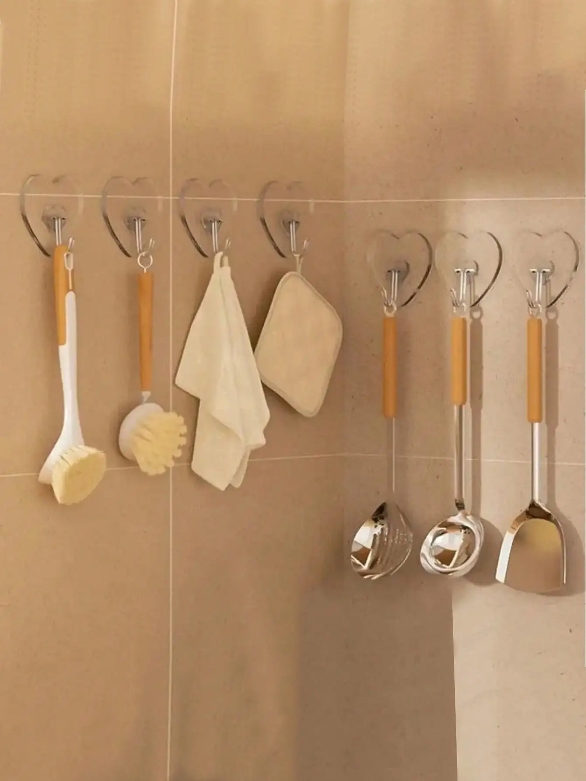12/20/30/50/100pcs Strong Transparent Adhesive Wall Hooks - Casual Style, Easy To Install, No Drilling Required, Plastic Heart-Shaped Practical Hooks, Suitable For Kitchen And Bathroom, Bathroom Storage, Bathroom Decor, Autum