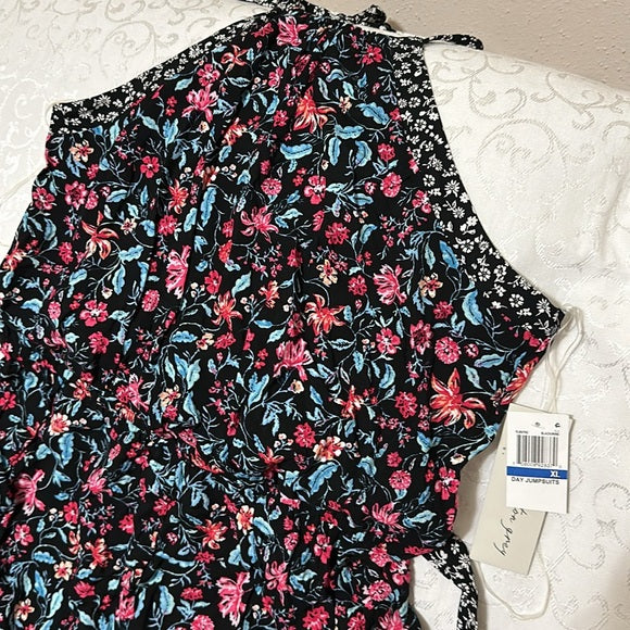 NWT Kingston Grey Women's Black Floral Print Crinkled Jumpsuit XL