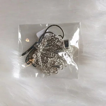 Brand New Silver Plated Butterfly Charm Pendant‎ Necklace. Women's Fashion