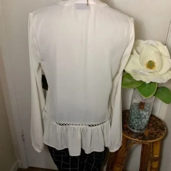 NWT a.n.a Long Sleeve Peplum White Blouse. Size Small. Women's Fashion