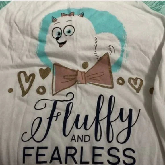 NWT Universal " Fluffy and Fearless" Raglan Short Sleeve T-Shirt. Size Small. Women's Fashion.