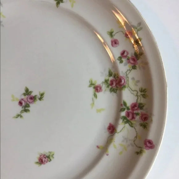 10" Ceramic Plate with Floral Design. Made in Occupied Japan‎