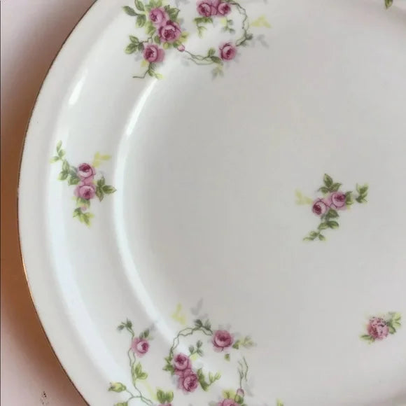 10" Ceramic Plate with Floral Design. Made in Occupied Japan‎