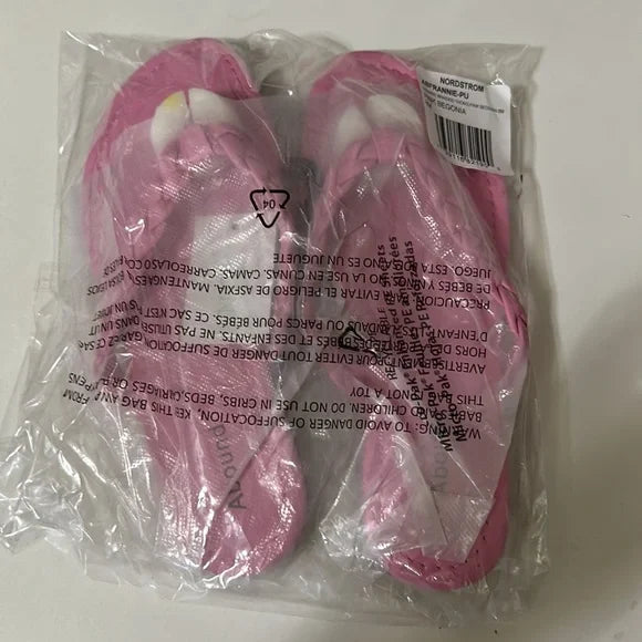 50 % OFF NWT Abound Frannie Braided Thong Pink Sandal‎ Slippers. Size 8M. Women's Fashion.