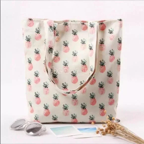 NWT Brand New Pineapple 🍍 Design Canvas Tote Shopping‎ Bag.‎ . Women's Ladies Fashion