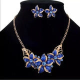 NWT‎ Austrian Flower 🌸 Crystal Necklace Earrings Set. Women's Fashion Jewelry