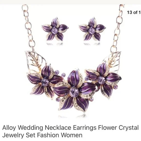 NWT‎ Austrian Flower 🌸 Crystal Necklace Earrings Set. Women's Fashion Jewelry