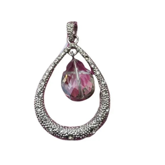 Brand New Pretty Drop Shiny Crystal Pendant Necklace. Women's Fashion Jewelry