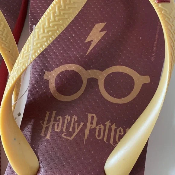 NWT Harry Potter Havaianas Slippers 13M Red Unisex‎