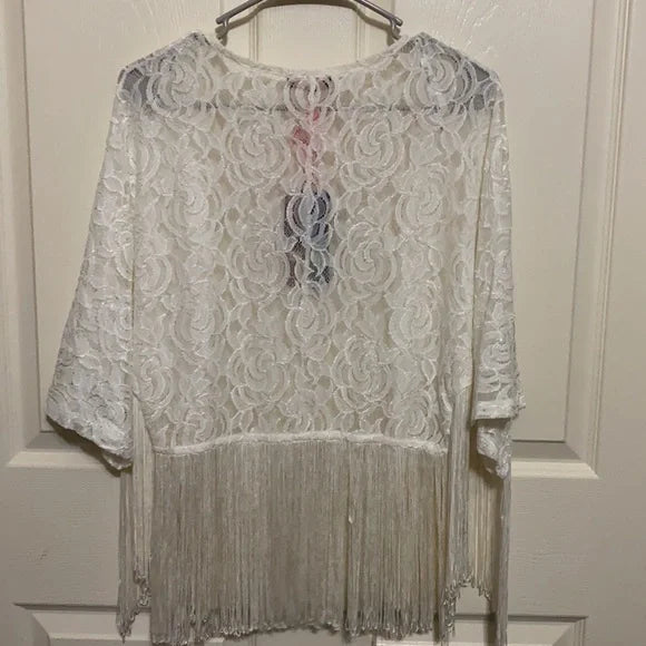 NWT Be‎ You White lace Cardigan. Size Medium. Women's Ladies Fashion.