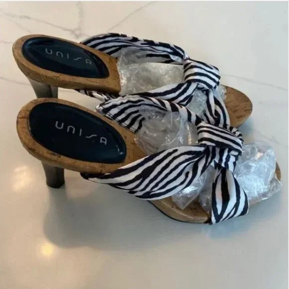 Unisa Size‎ 8 is very cute 🦓 zebra striped heels. Women's Fashion