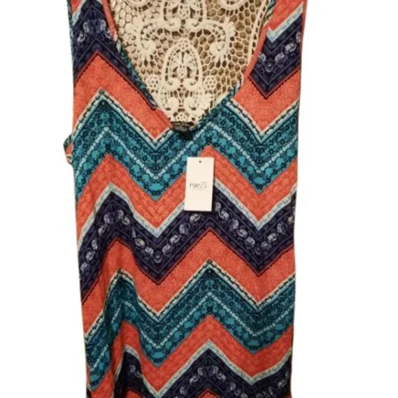 NWT Rue21‎ Colorful Sleeveless Top Blouse Size Large. Women's Fashion