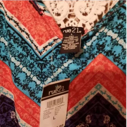 NWT Rue21‎ Colorful Sleeveless Top Blouse Size Large. Women's Fashion