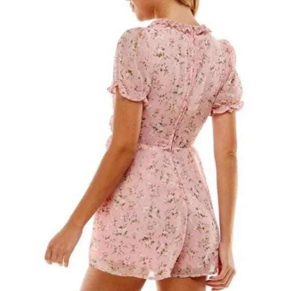 NWOT Trixxi Women's Pink Ruffled Short Sleeve Daytime Romper Juniors Size XL