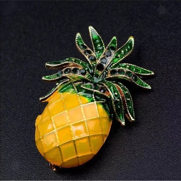 30% OFF NWT New Pineapple 🍍‎ Brooch Pin